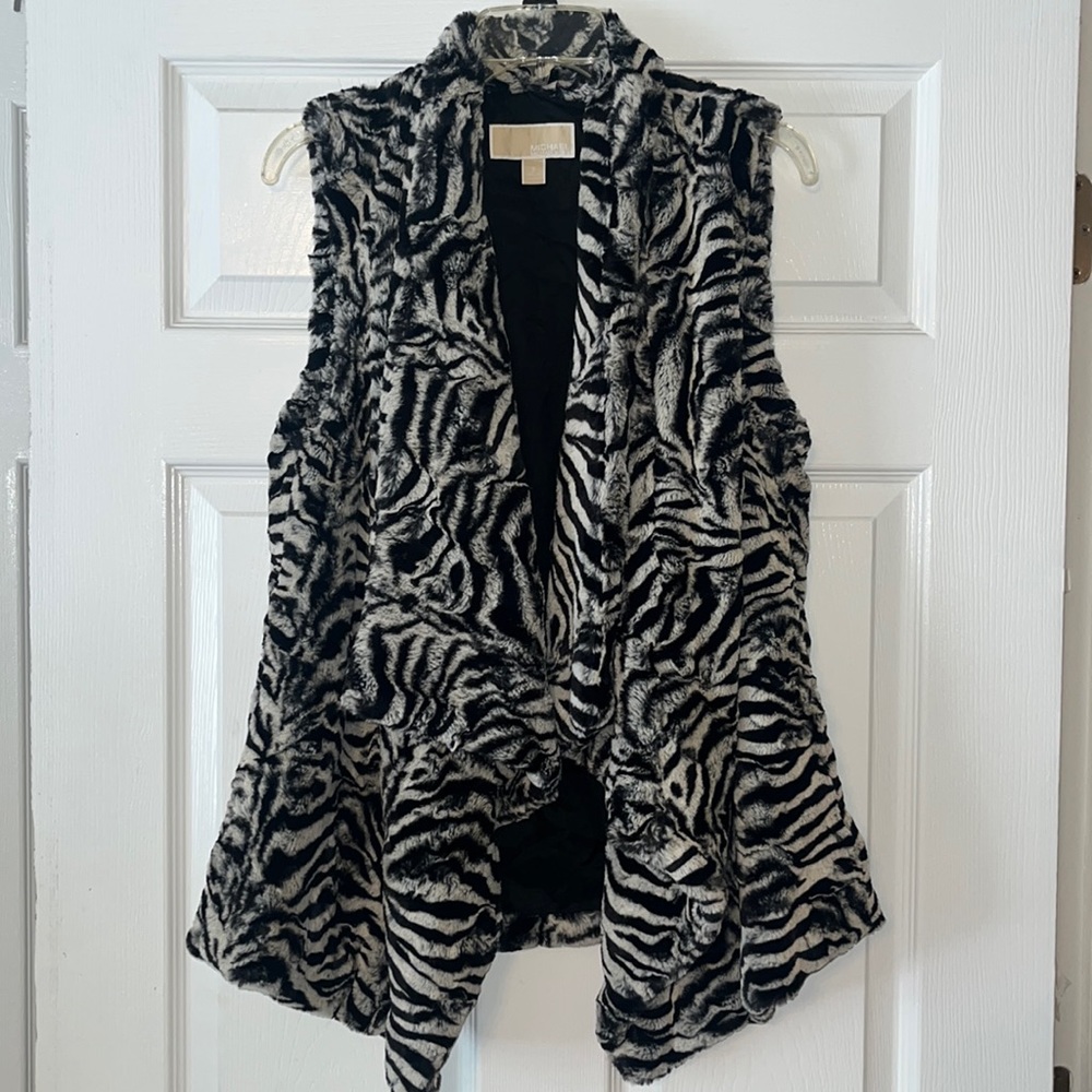 Michael Michael Kors faux fur vest sz small